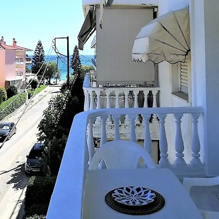 Elisabeth Apartment *